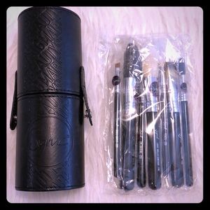 NEW! Sigma Beauty Travel Brush Kit -Make Me Classy